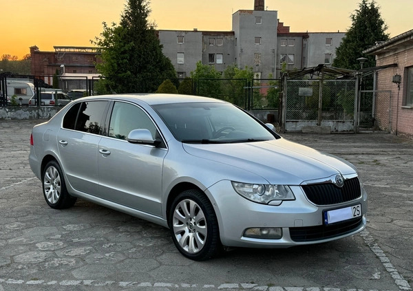 Skoda Superb cena 29900 przebieg: 287000, rok produkcji 2008 z Ziębice małe 22